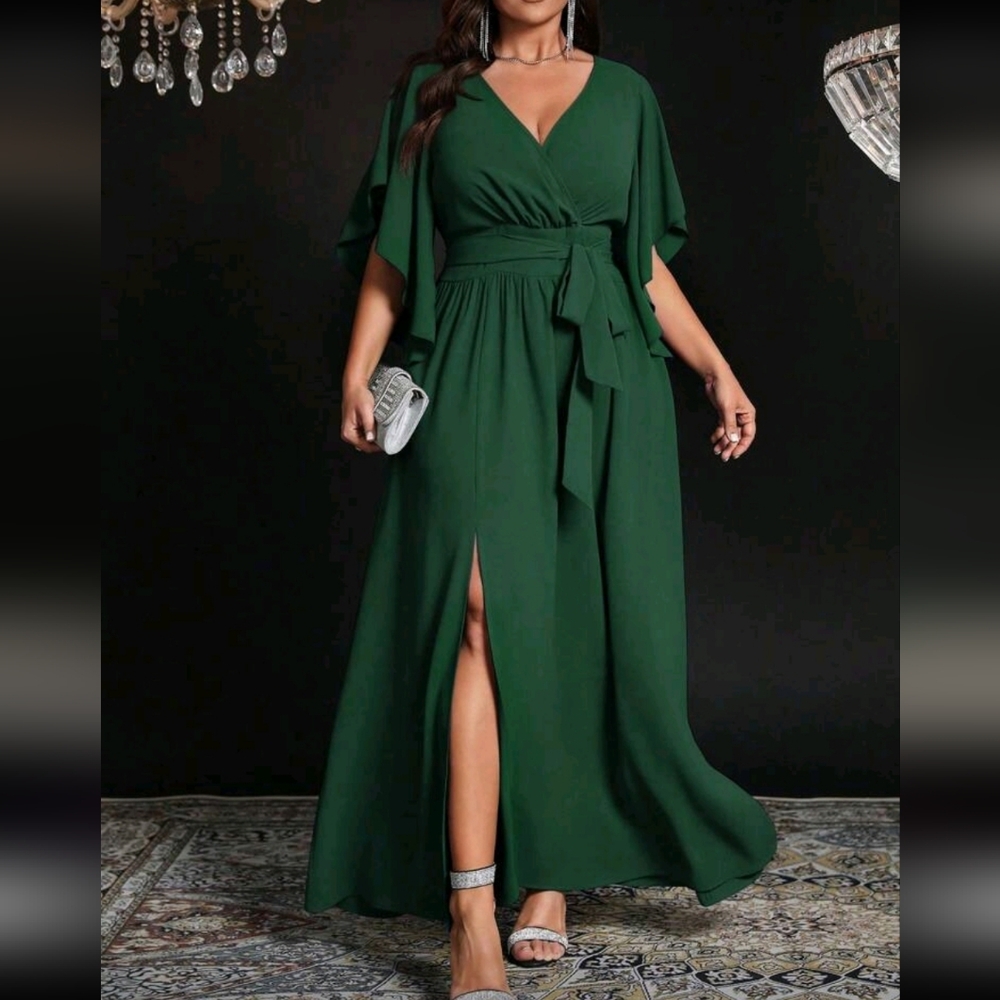 Plus Size Elegant Olive Green Maxi Dress - Picture 8 of 12